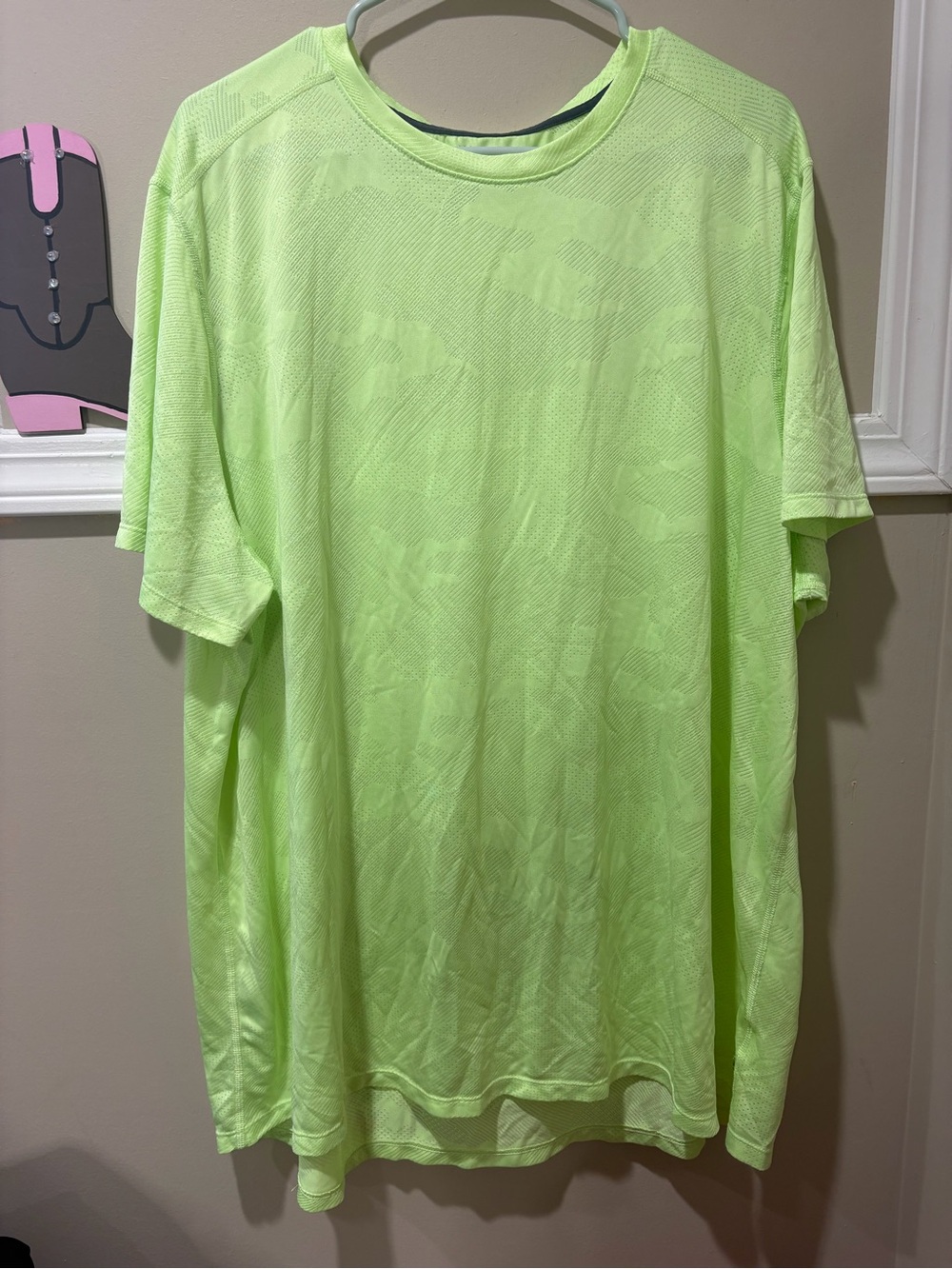 DSG Men's Short Sleeve Tee in Neon Lime